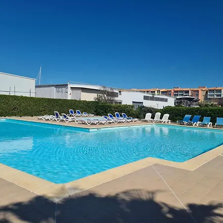 아파트 Cabine, Piscine, Parking Prive, Proche Et Port - Cap D'agde - Fr-1-249-412 *